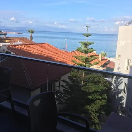 Oztas Suits Apt 6 Ladies Beach * Kusadasi